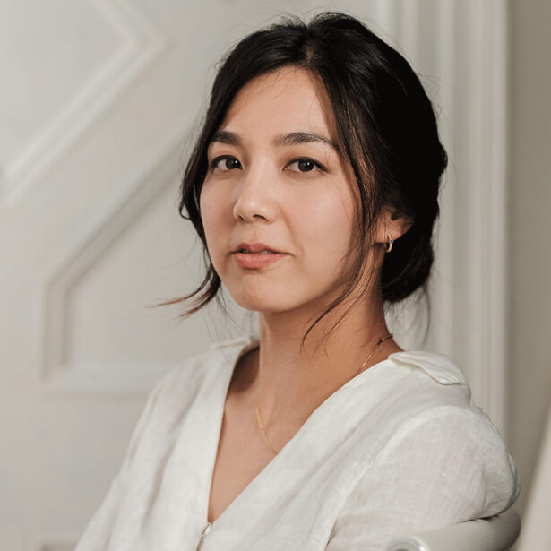 Elizabeth-Lo-Headshot_photo-by-Tom-Tang-final-768×768-2